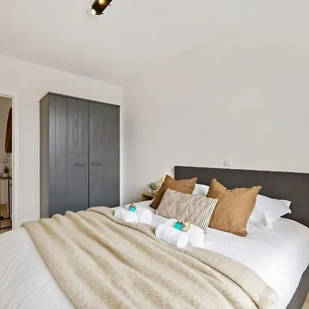 Huswell - Renovated In The Heart Of Oostende