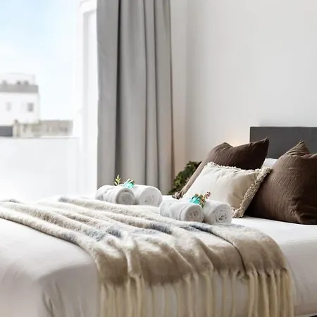 Apartment Huswell - Renovated In The Heart Of *