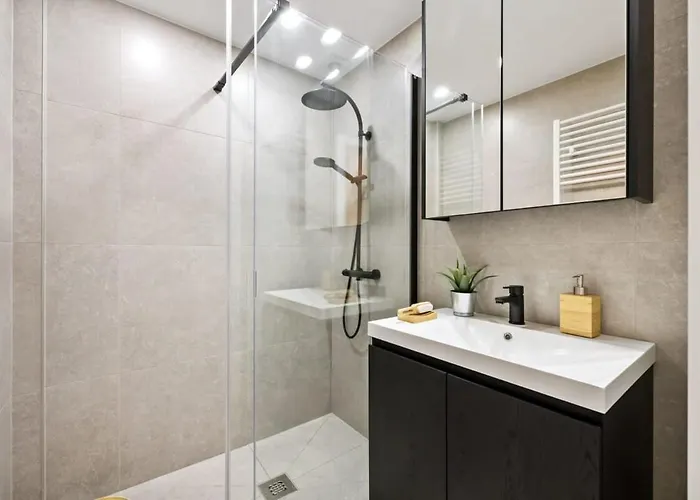 Huswell - Renovated In The Heart Of Apartment Ostende