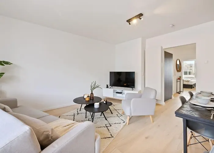 Huswell - Renovated In The Heart Of Apartment Ostende