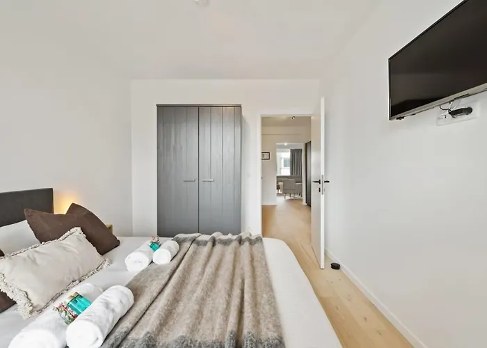 Huswell - Renovated In The Heart Of Apartment Ostende