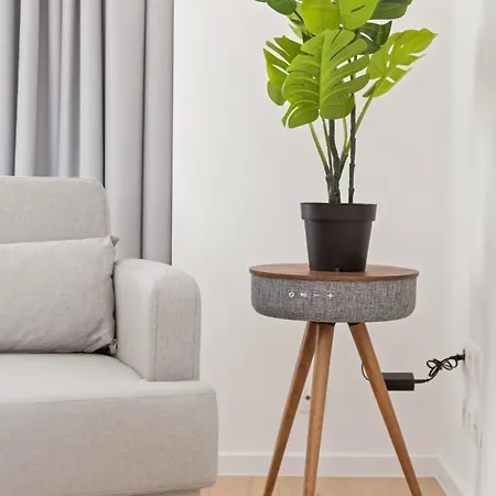 Huswell - Renovated In The Heart Of Apartament *